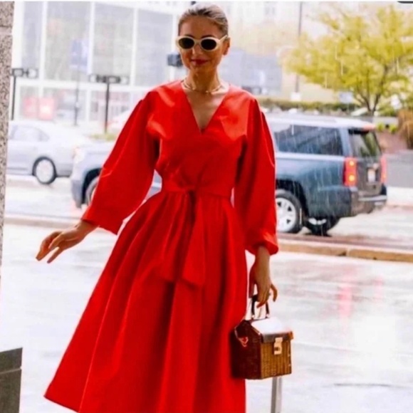 Zara poplin dress w/ belt & pockets bloggers fave size Small - Picture 7 of 7